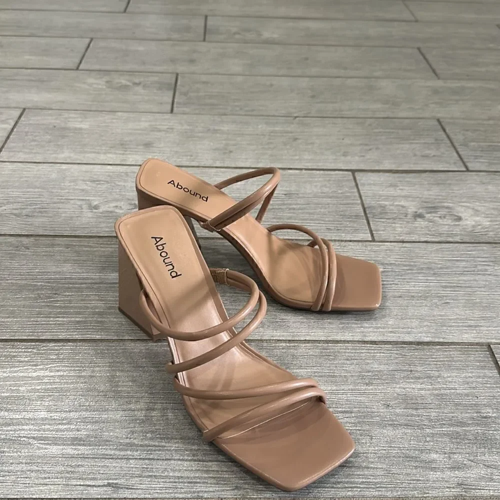 Abound Austyn Strappy Sandal (Women) New!